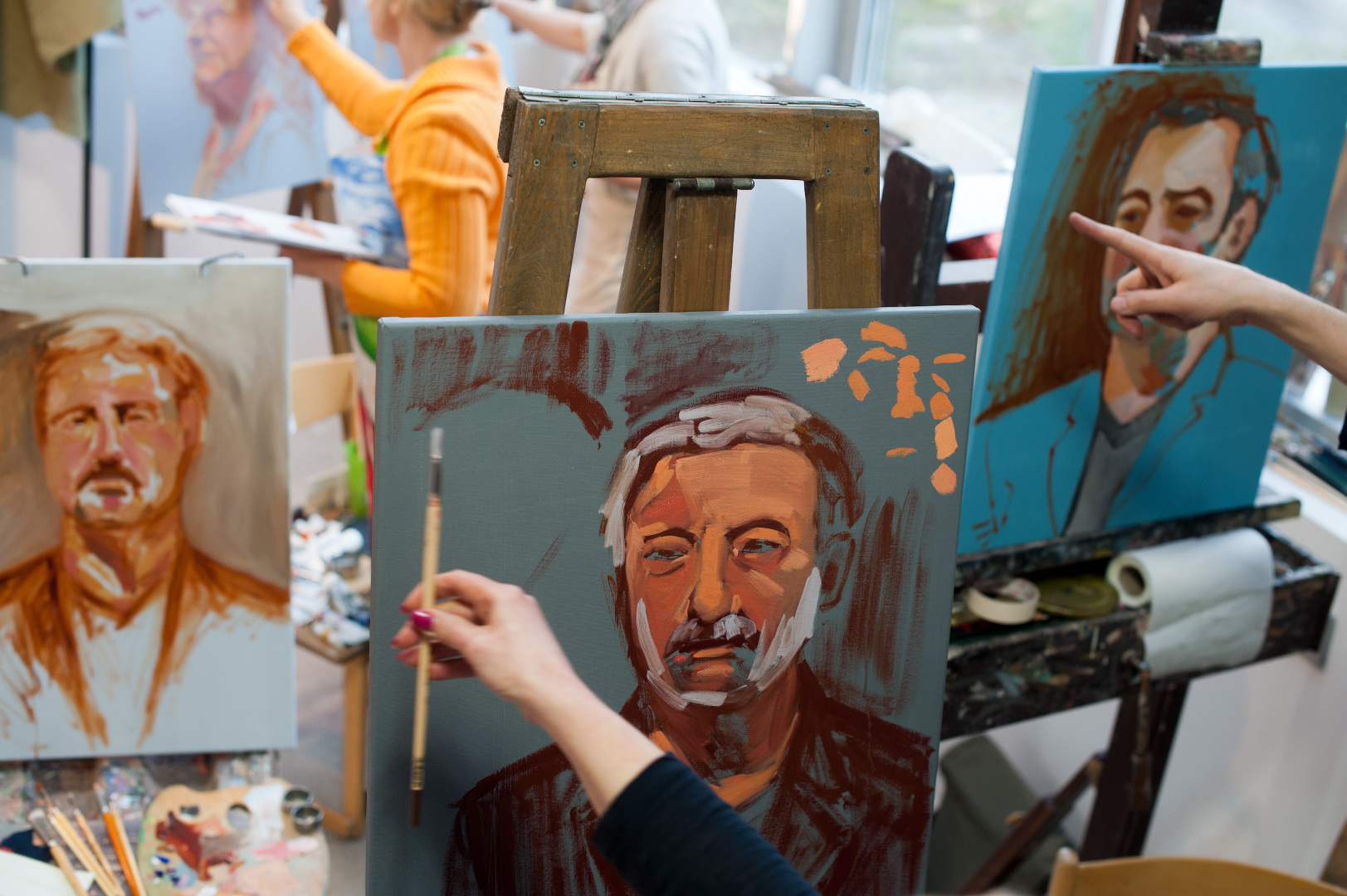 Eesti Kunstiakadeemia Avatud Akadeemia grupile suur portreekursus